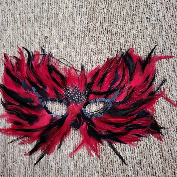 Halloween Masks NWT  - Picture 1 of 2